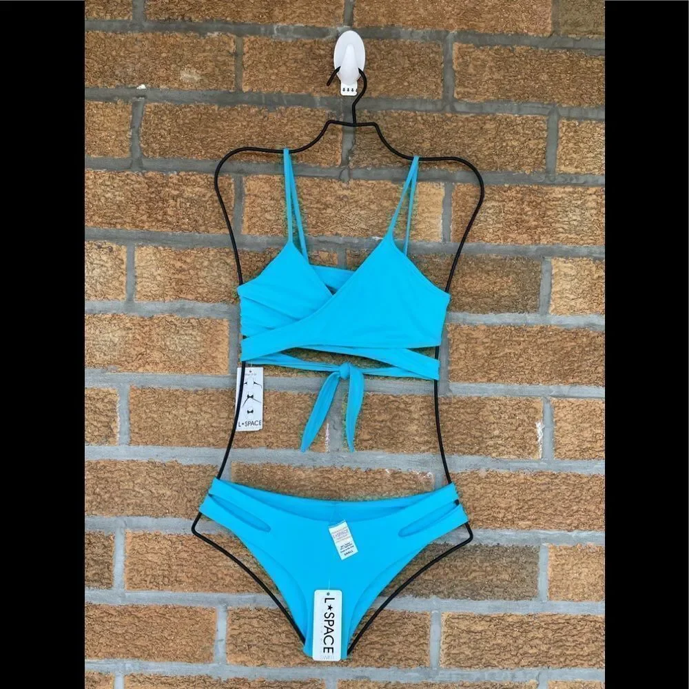 turquoise color